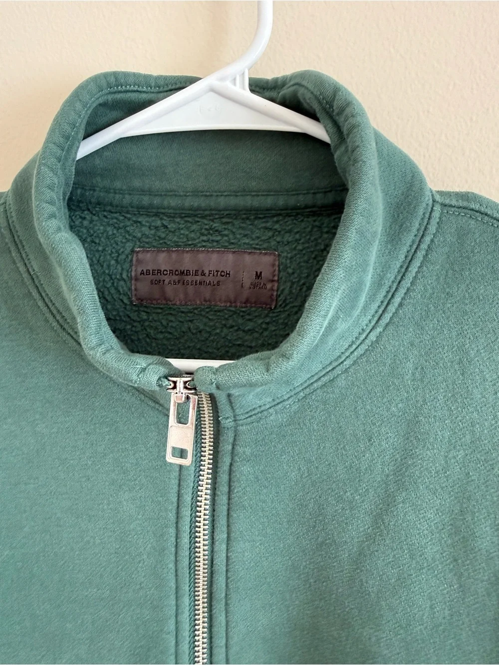 Abercrombie & Fitch Essential Half-Zip Sweatshirt Mallard Green Men’s Medium